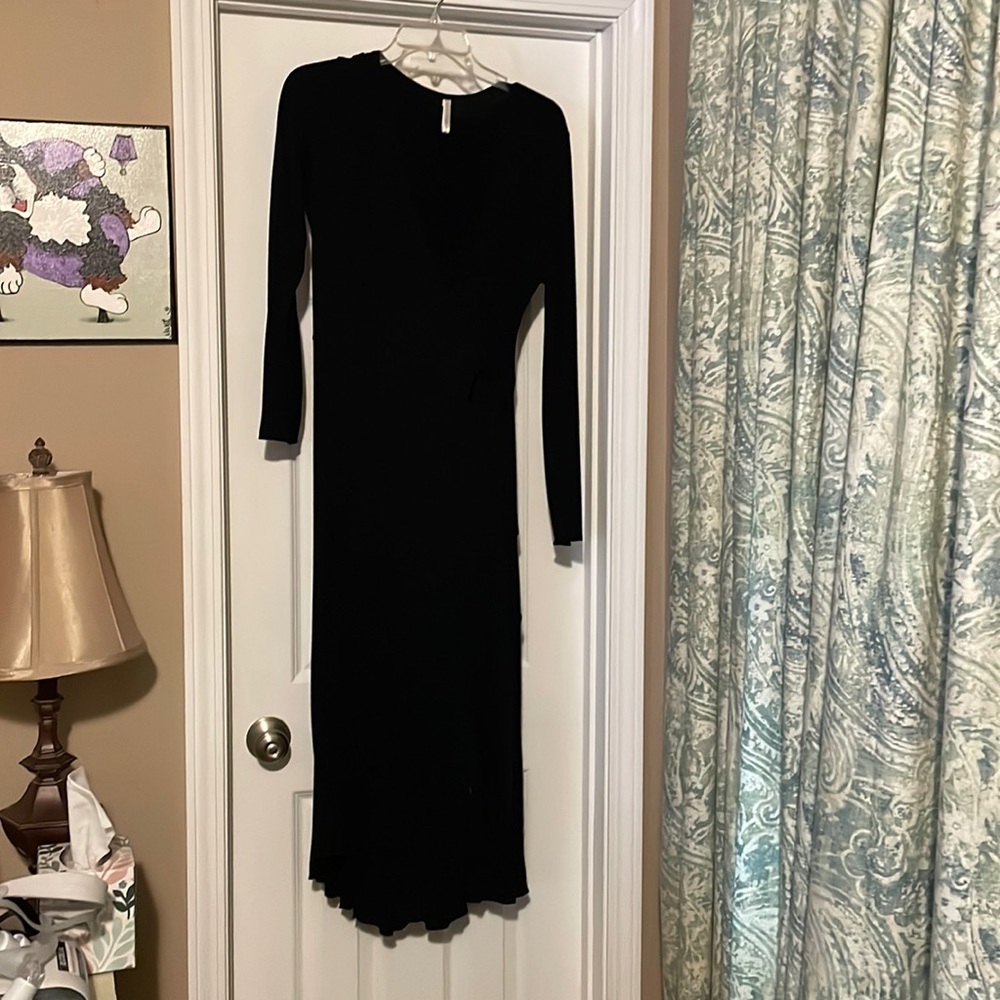 NWOT black wrap dress basic threads large